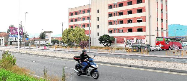 Los okupas de edificios tienen de uñas a vecinos de las pedanías