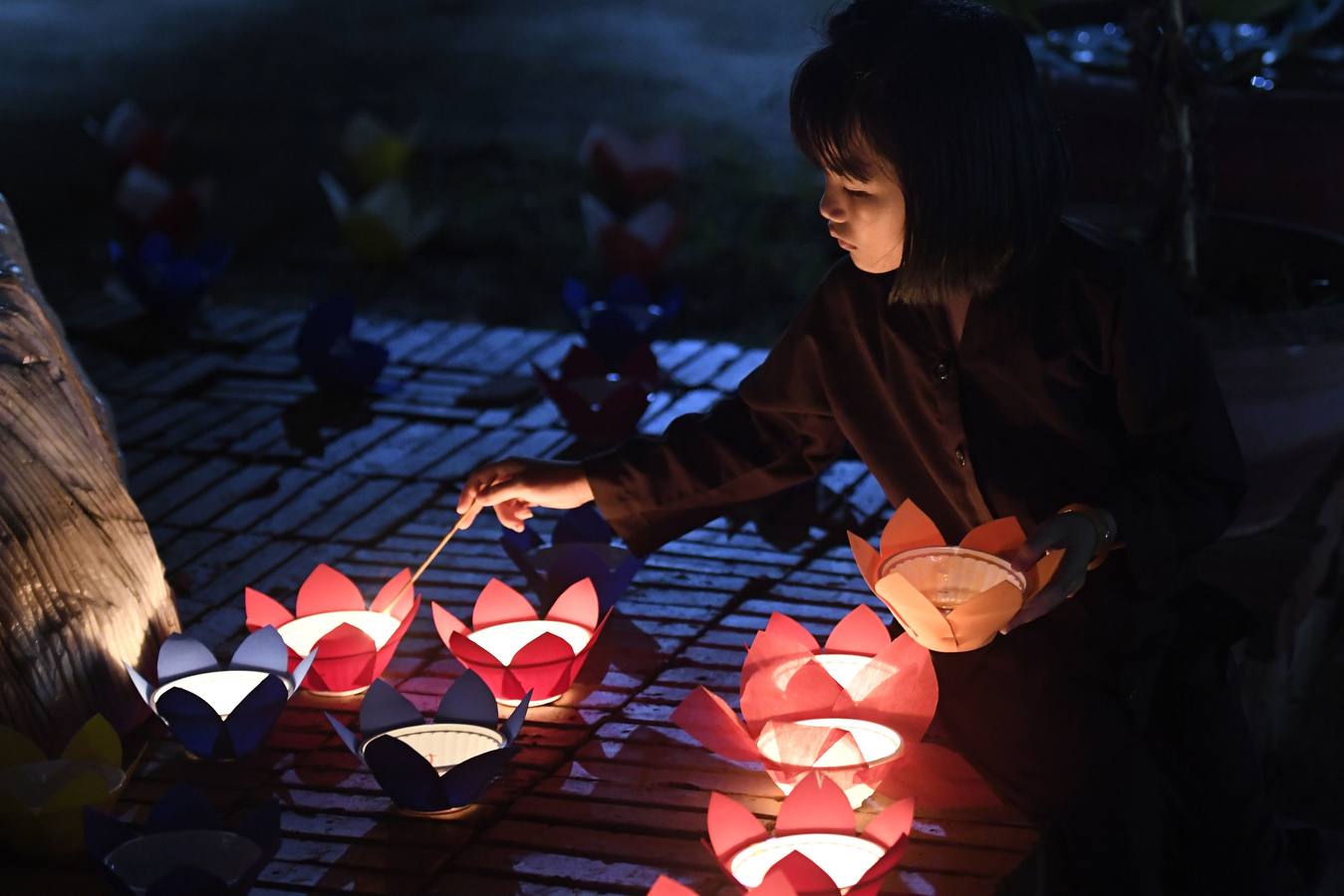 Nacimiento, iluminación y muerte