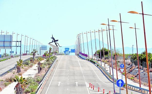 «¡Sayonara, acho!»: comienza el rodaje de 'Terminator' en la Región