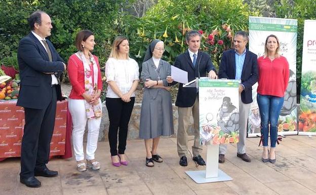 Del Amor destaca la importancia de «fomentar una dieta sana y rica en frutas y verduras»