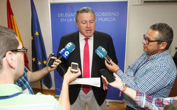 Bernabé se reunirá con López Miras para decidir su futuro político