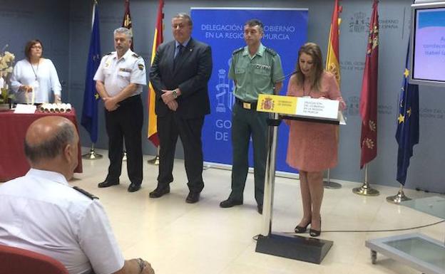 Bernabé se despide con elogios a los agentes que vigilan las vías del tren