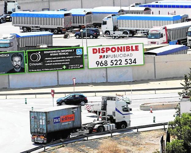 Los empresarios dan el primer paso de la zona logística de Los Camachos gracias al Puerto