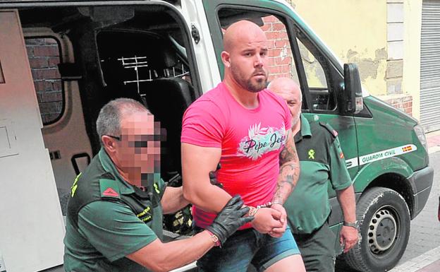 La vista por un apuñalamiento mortal se celebrará con jurado