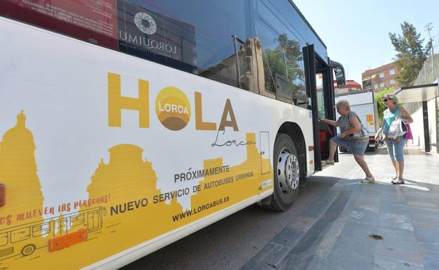 El Ayuntamiento de Lorca descarta crear una empresa municipal de autobuses urbanos