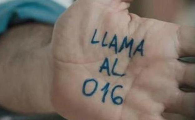 Detenido por agredir a su mujer con un machete y huir con el hijo que tienen en común