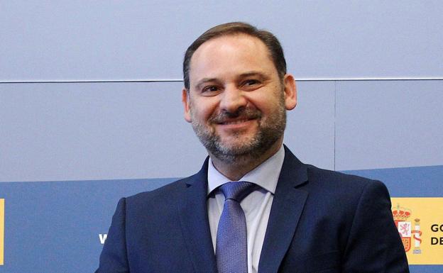 Ábalos anuncia la eliminación de peajes en la autopista del Mediterráneo en 2020