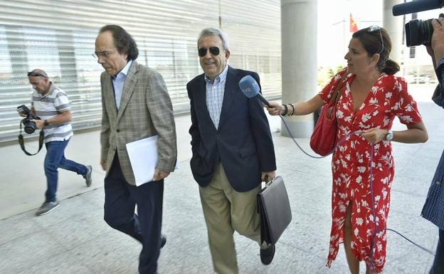 Cerdá declara en el juzgado por el caso de la desaladora de Escombreras