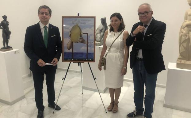 La pintora Eva Mauricio crea el cartel de la LI edición del Festival Internacional de Folklore