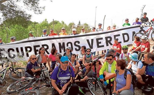MurciaenBici denuncia a Expal por la ocupación del Cordel de los Valencianos