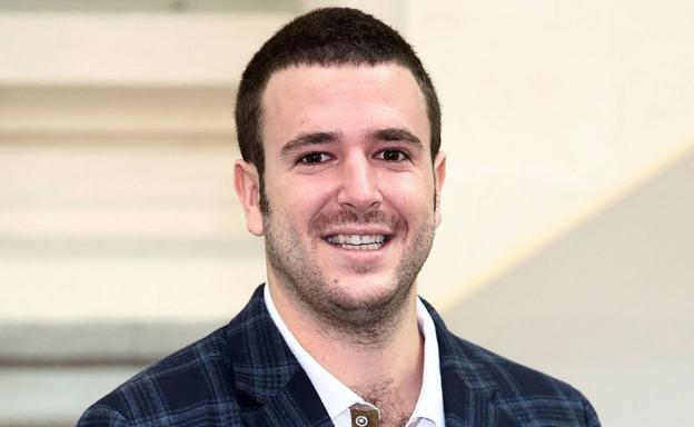 Álex Lequio regresa a España tras varios meses de tratamiento