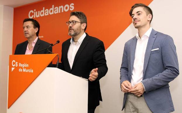 Cs propone una ley de lucha contra la corrupción que ampara a los denunciantes