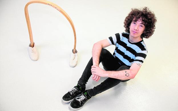 Ian Waelder lleva al Centro Párraga su reflexión sobre los objetos urbanos