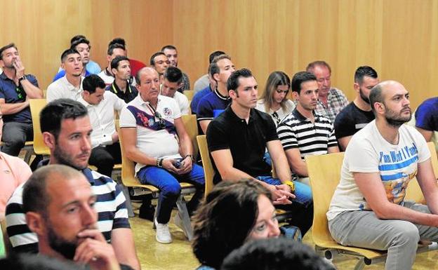 El juez no aprecia irregularidades en las pruebas de las oposiciones a bombero