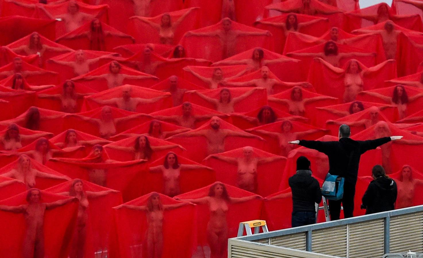 500 australianos se desnudan para Tunick
