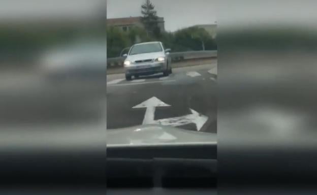 Detienen a un conductor en Vigo por circular varios kilómetros marcha atrás