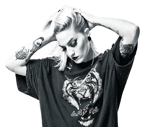 «Tenéis que soltar el poder»