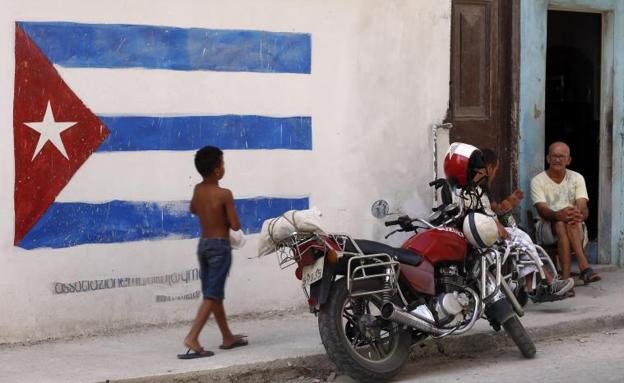 La nueva Constitución cubana abre la puerta a la inversión privada y al matrimonio homosexual