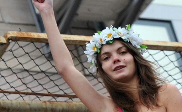 Se suicida la fundadora de Femen Oksana Shachko