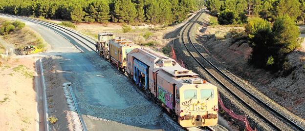 Camarillas ultima las obras como probable ruta para los 'híbridos'