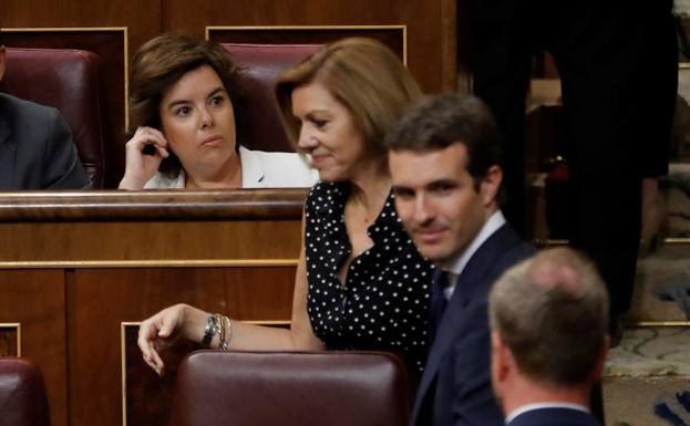 Casado tendrá en su cúpula a tres personas de Cospedal y una de Santamaría