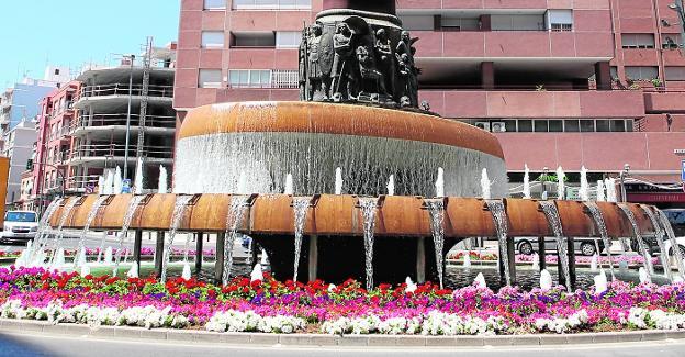 Las fuentes amplian su horario contra el calor