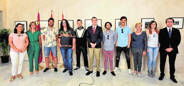 El alcalde elige como pregoneros de la Feria a varios cantantes murcianos