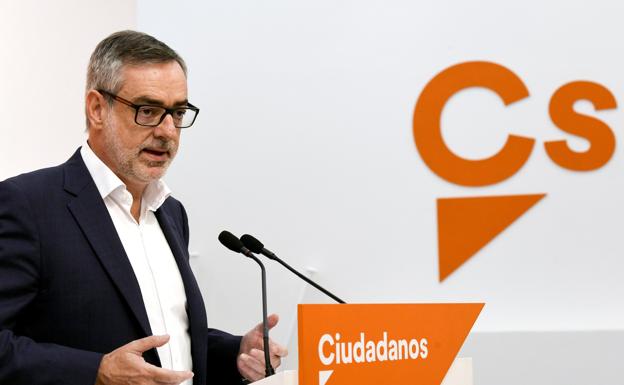 Ciudadanos exige a Sánchez que suspenda el diálogo con la Generalitat