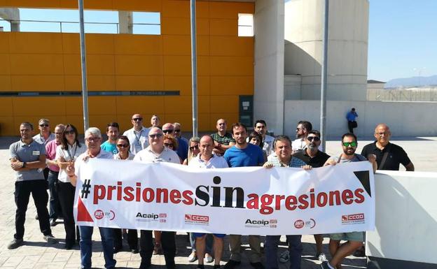 Funcionarios de Prisiones protestan por el «aumento» de las agresiones