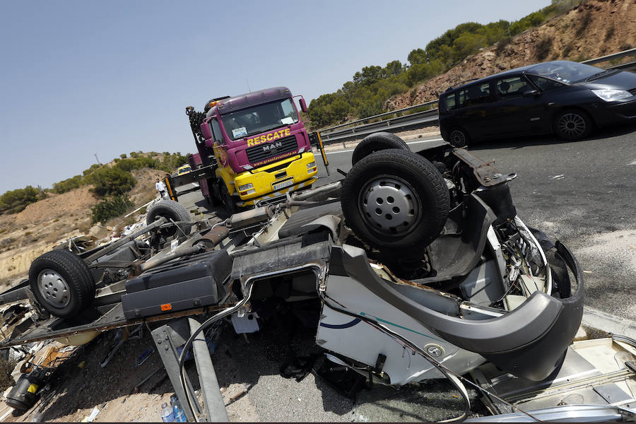 Accidente múltiple en Cobatillas