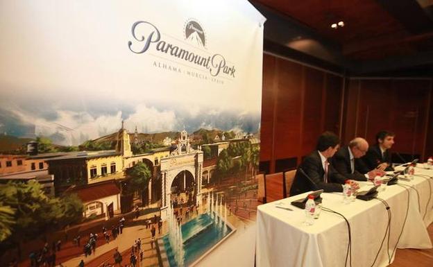 El Ayuntamiento de Alhama da el carpetazo final al proyecto del parque Paramount