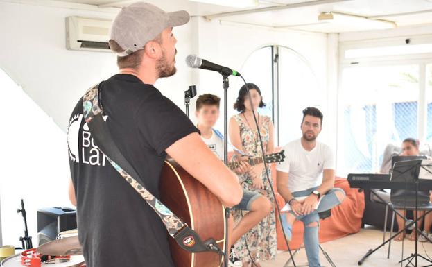 El campamento 'Maldita Beach Rock 2018' reúne a 95 jóvenes