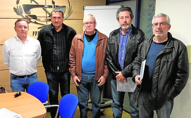 Apoyo al Gobierno de la Comisión por Camarillas