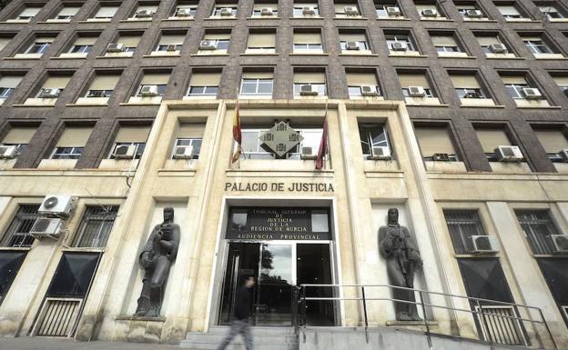 Tres meses de cárcel por resistirse a la Policía en un salón de juegos de Nonduermas