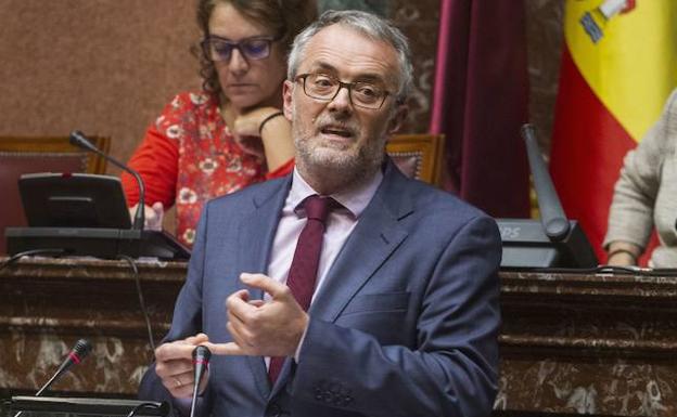 El PP acusa al Gobierno de «comprar» el voto de la Comunidad Valenciana para apoyar el déficit