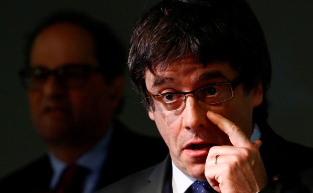 Torra, atrapado entre Puigdemont, ERC y Sánchez