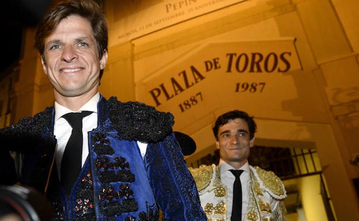 Ureña y El Juli abren la puerta grande de La Condomina