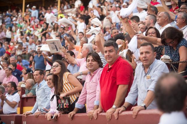 Todos con la mente puesta en Ureña