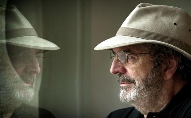 Jon Juaristi participa en el ciclo Río de Letras