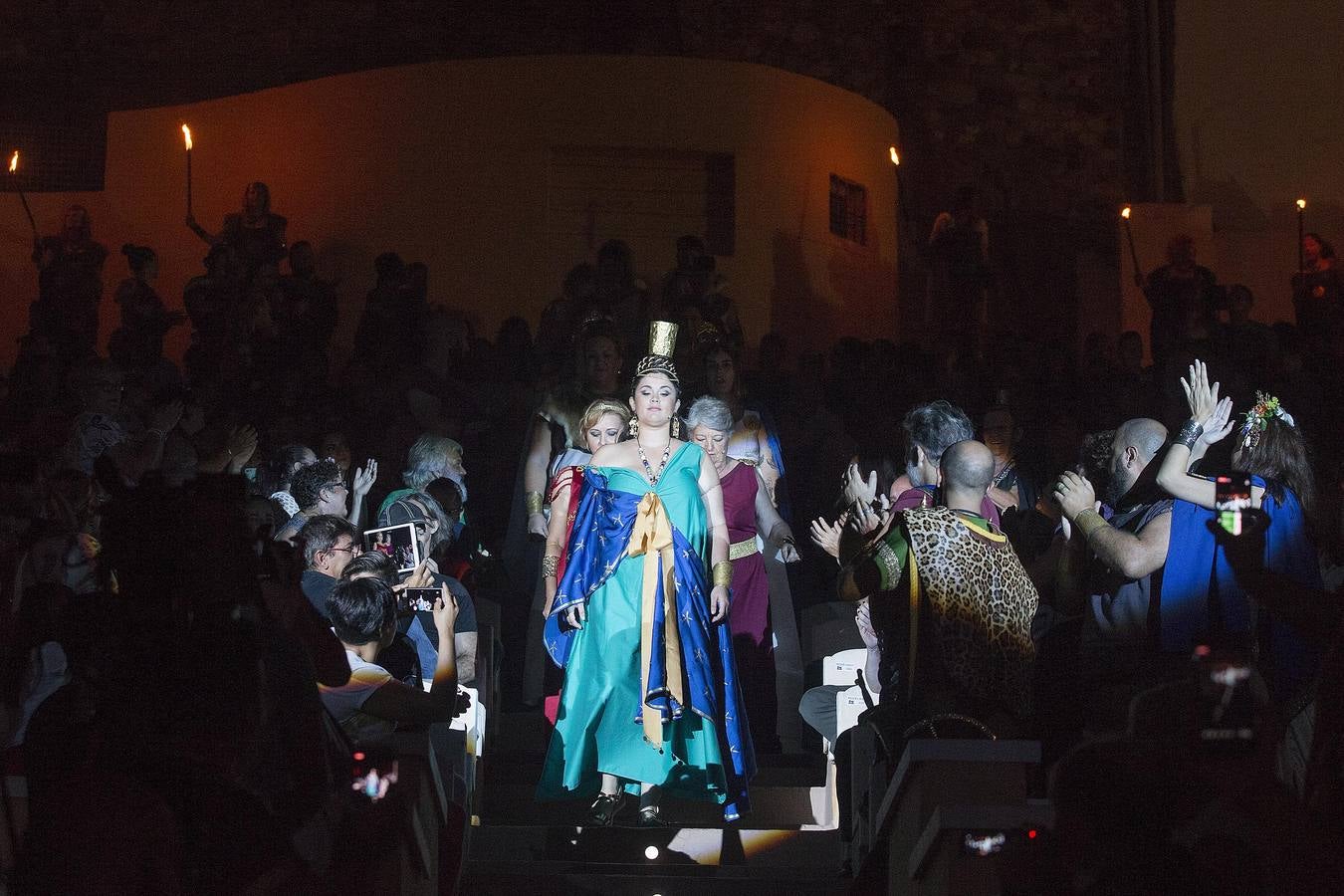 Tanit reúne a 200 mujeres y conjura la lluvia