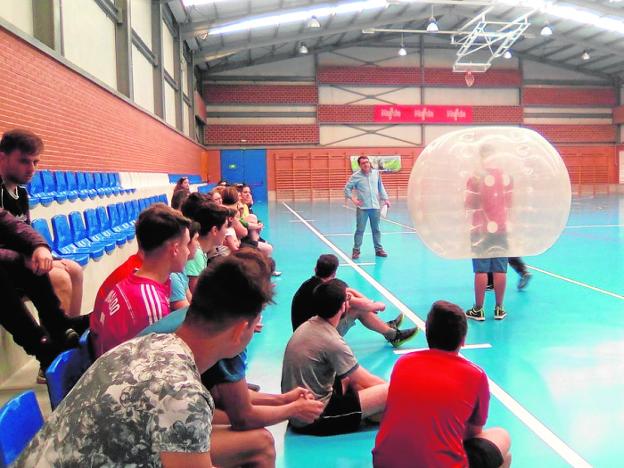 El 'fútbol burbuja' ya levanta pasiones en Murcia