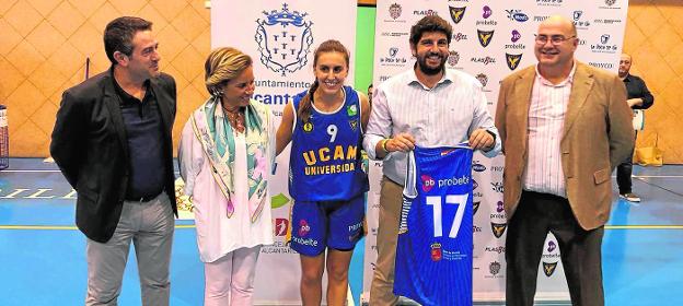 Mendoza carga contra el Ejecutivo de Miras: «Ya los quitará Dios de en medio»