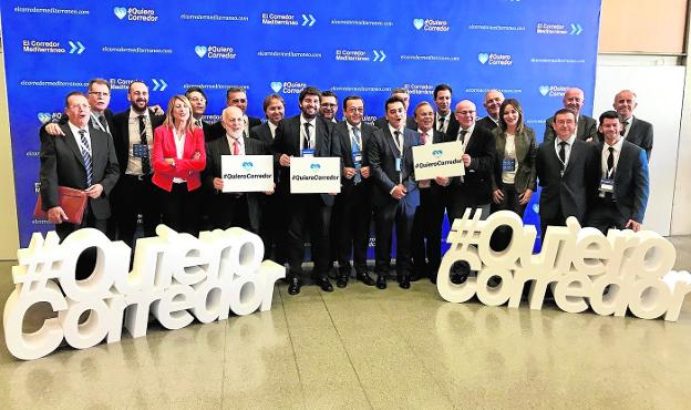 Adif aprueba tres de los seis tramos del AVE con Almería, con 36 meses de obras