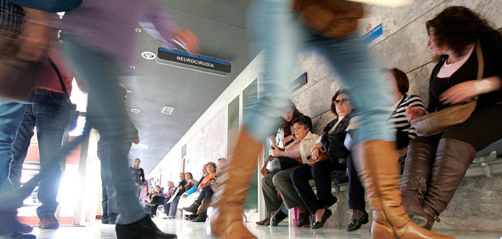 Las consultas privadas triplicaron pacientes mientras en el SMS se disparaban las demoras