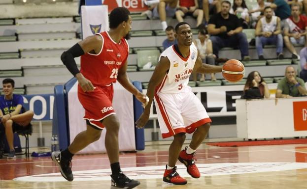 El UCAM salva los muebles