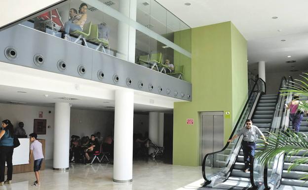 Se presenta a unas oposiciones tan solo unas horas después de dar a luz en La Arrixaca