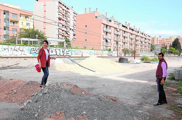 La paralización de las obras de Camino Marín «no admite más esperas»