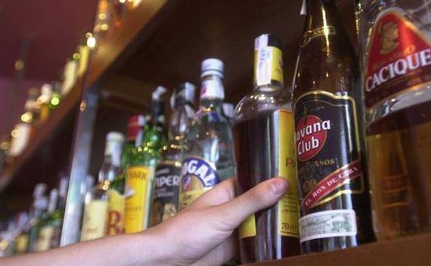 ¿Bebes «lo normal» o puede que tengas algún problema con el alcohol?