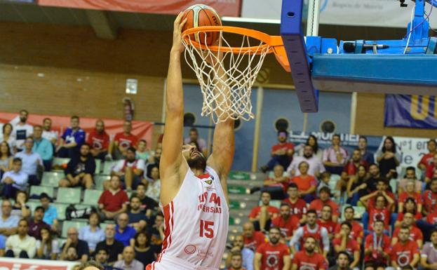 El UCAM CB cambia la cara en la Champions