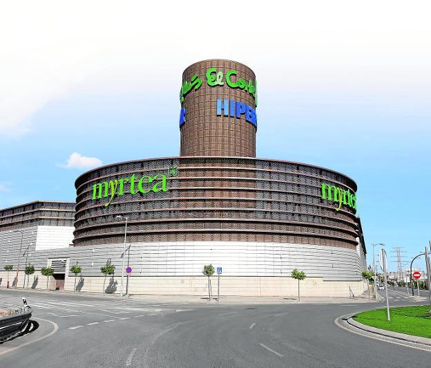 El centro comercial El Tiro se llama ahora Myrtea y tiene varias novedades